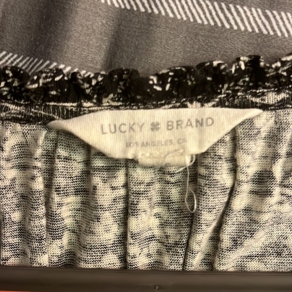 LUCKY BRAND 3/4 sleeve top size L - Picture 2 of 4